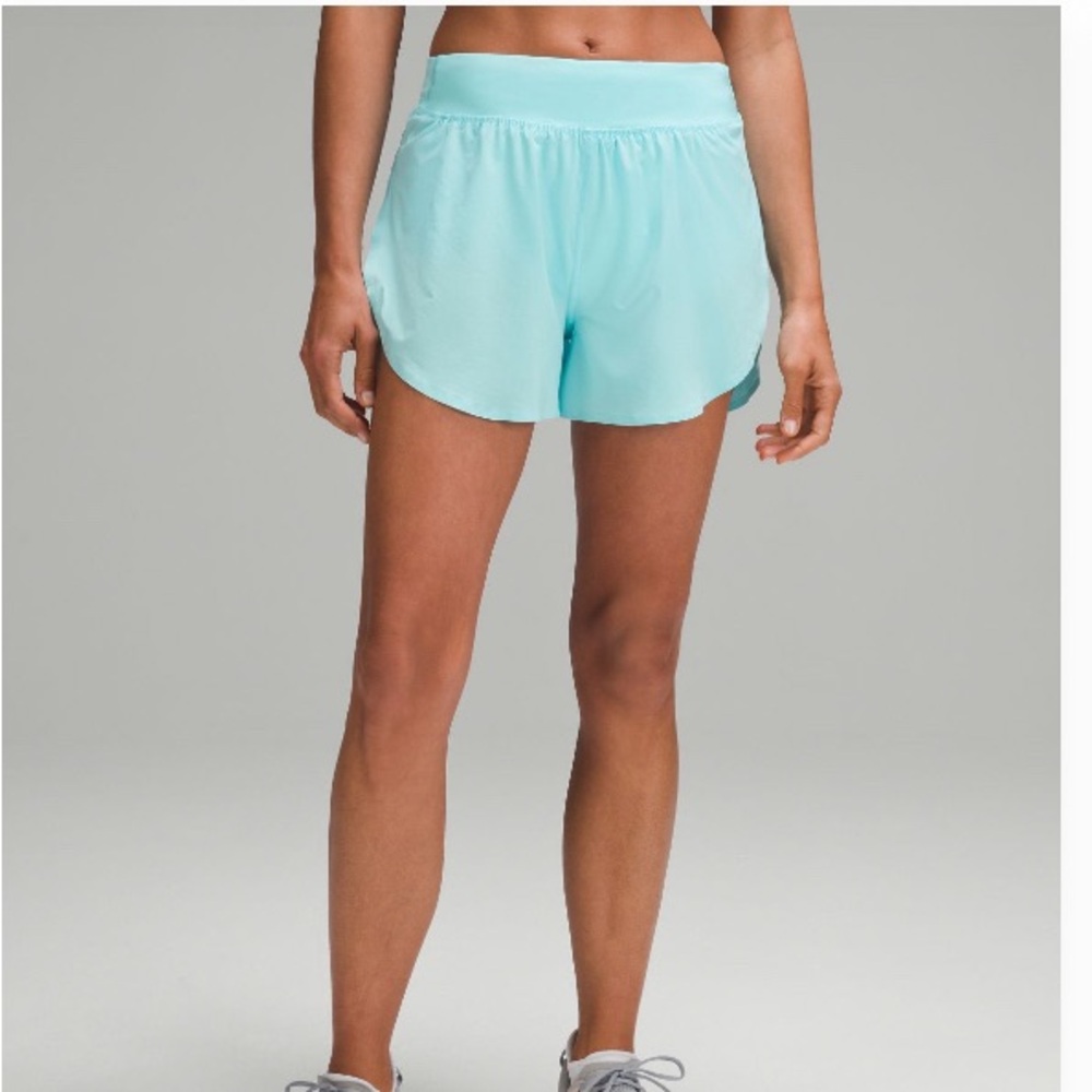 cyan blue lululemon reflective high rise shorts 3” 
Size 8!!!